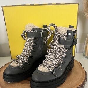 Circus ny Gretchen dark Gray Shearling Lace-Up Boots with zipper size 5